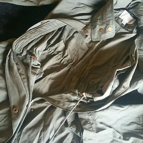 Jacket - Picture 4 of 5